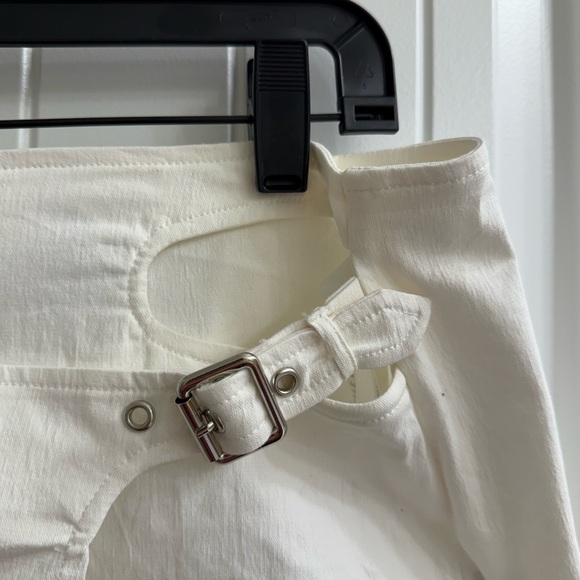 White Fox White wrap skirt with cut out sz L - Picture 4 of 9